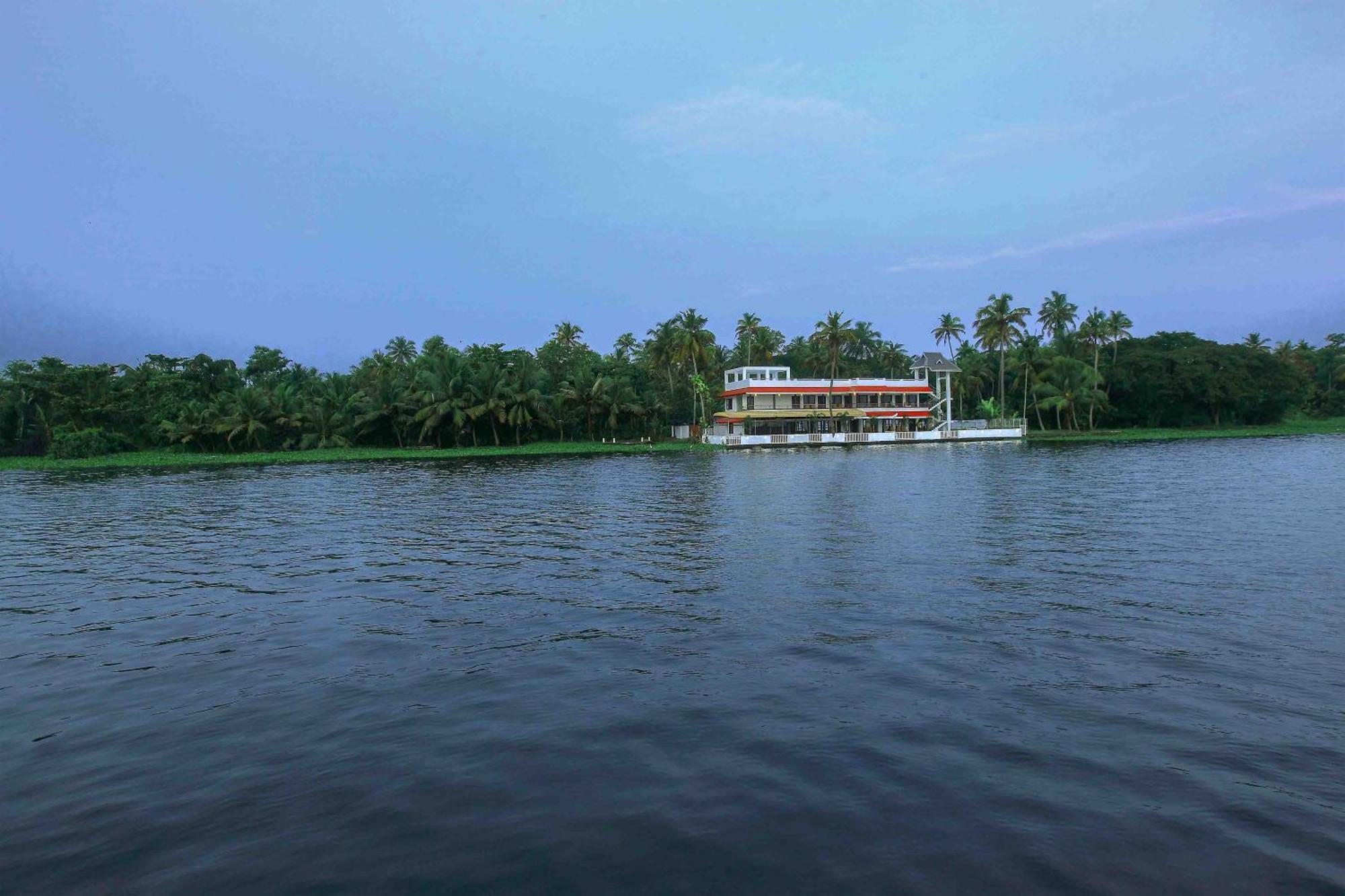 Vembanad Village Backwater Resort Alappuzha Екстер'єр фото