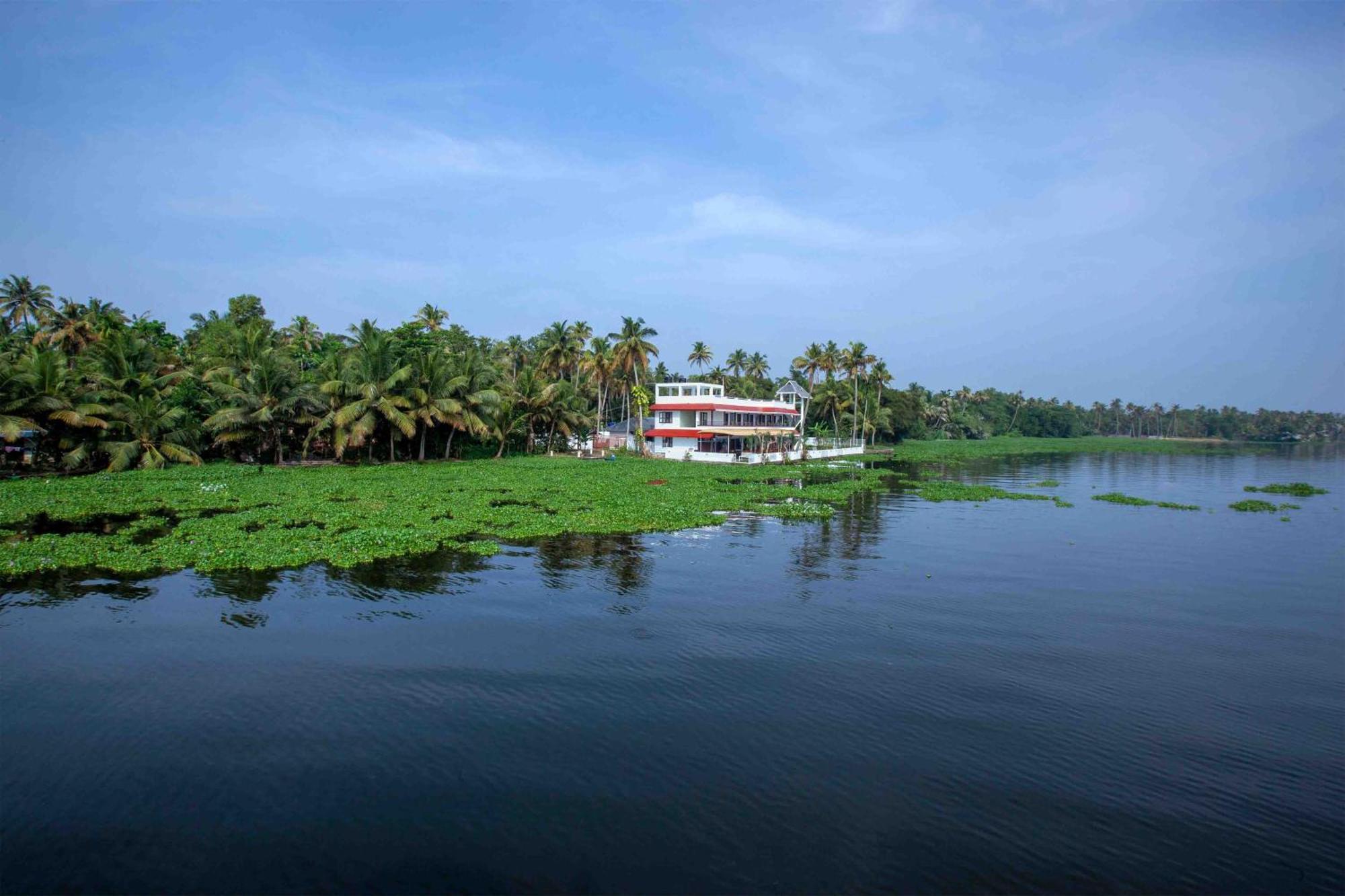 Vembanad Village Backwater Resort Alappuzha Екстер'єр фото