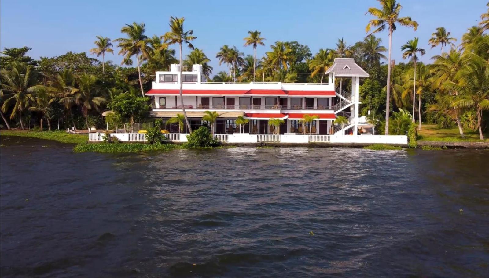 Vembanad Village Backwater Resort Alappuzha Екстер'єр фото